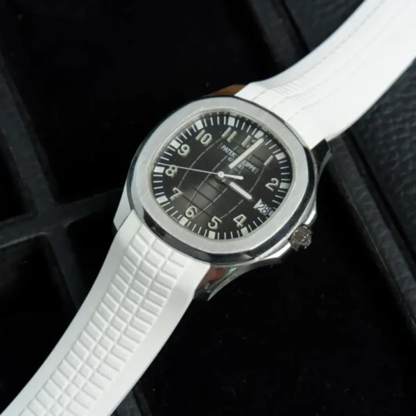 Yeni-Proje-2026-03-23T220706.592-1 Patek Philippe – Aquanaut – Rubber Strap – Curved – White